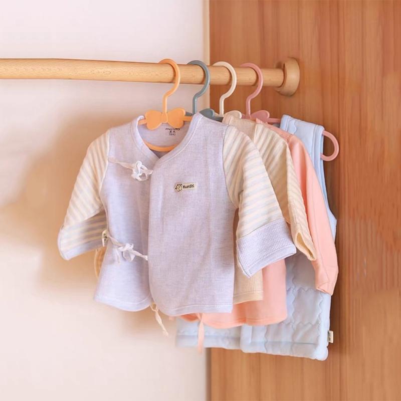 12 قطعة من علاقات تعليق الملاب - مراجعة Baby Clothing Hanging Rack وسعره